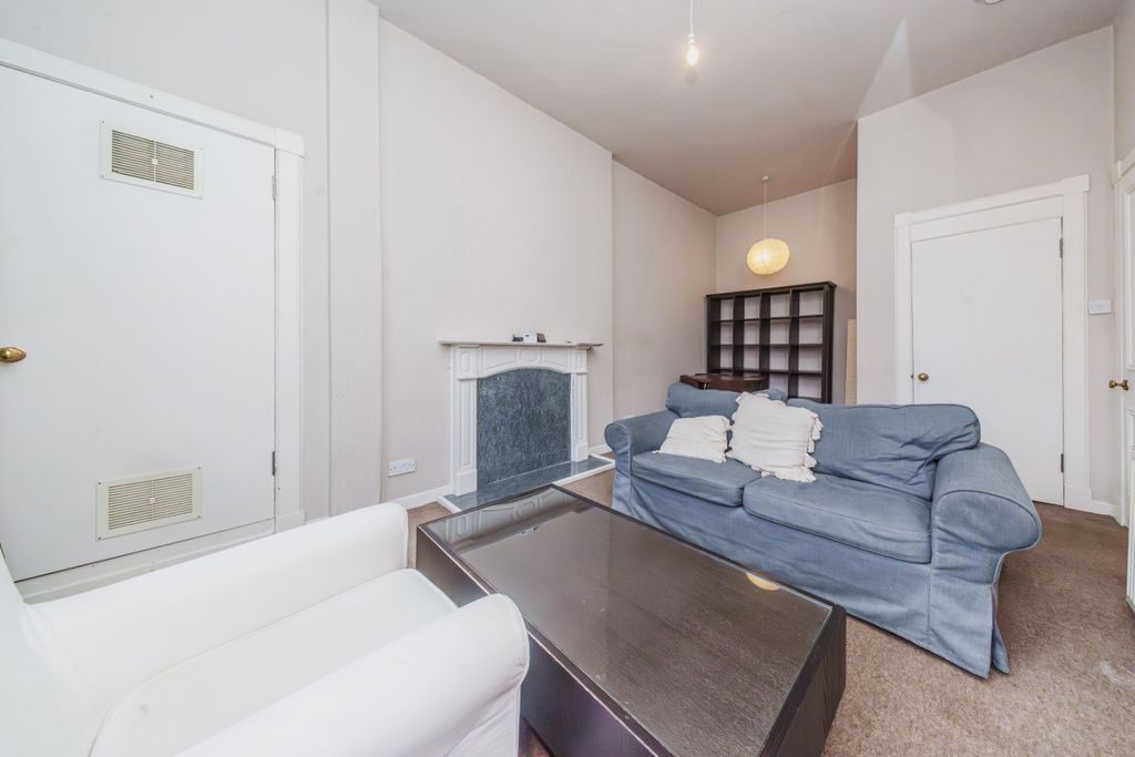 Property photo 3 of 13 Picture 3