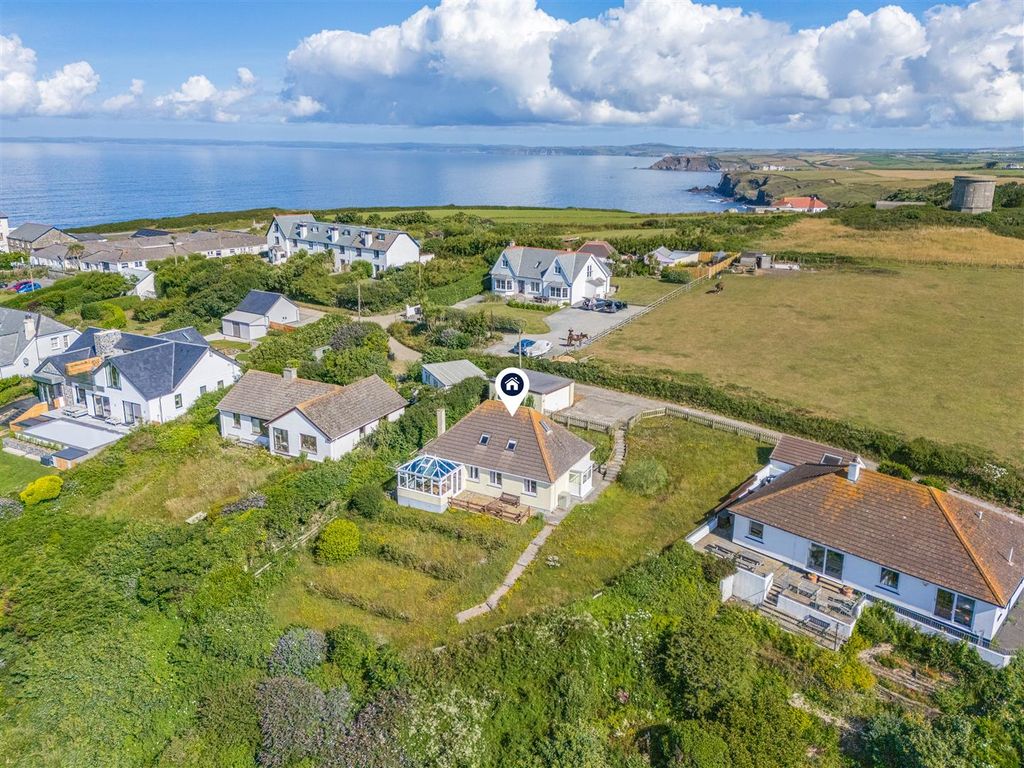 Property photo 1 of 28 1317695-10-6866535047Dad-Arw-1.Jpg