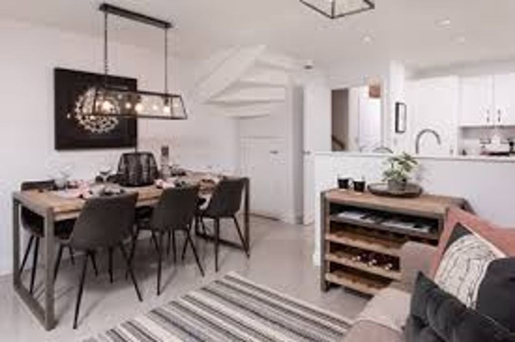 Property photo 2 of 8 Dining/Family Room