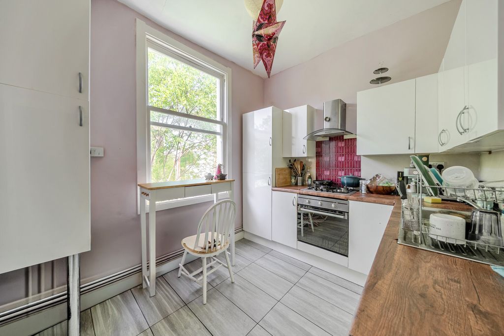 Property photo 3 of 14 Kitchen