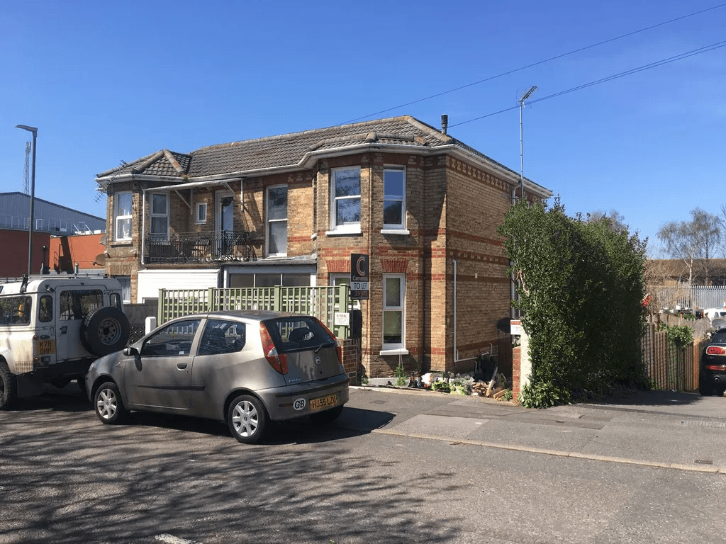 Property photo 1 of 4 1 Bed Flat To Rent St Clements Road, Bournemouth Bh1