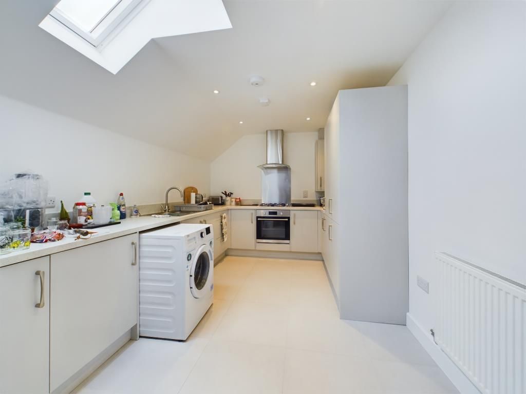 Property photo 3 of 5 Kitchen