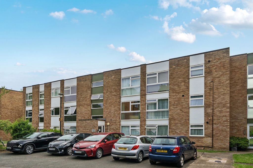 Property photo 2 of 17 1479652-16-6A38F9...