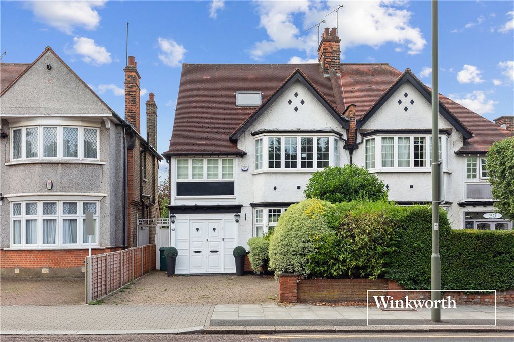 Property photo 1 of 19 Picture No. 05