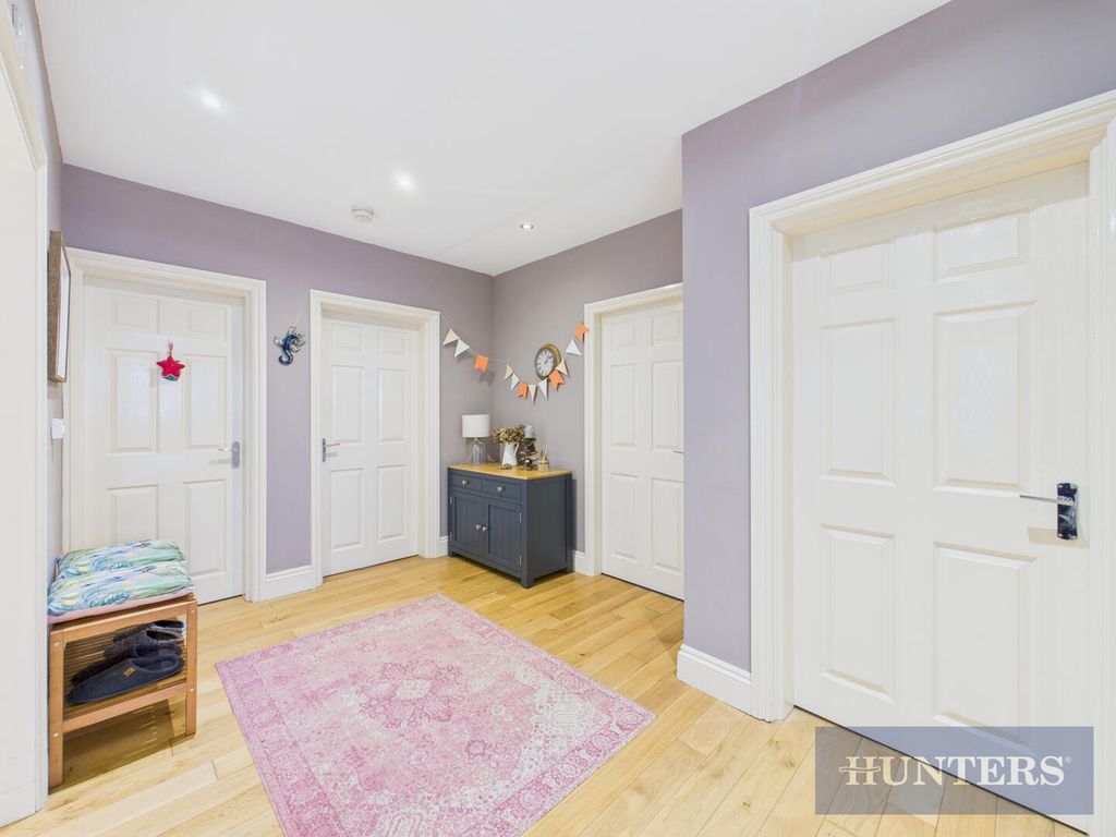 Property photo 3 of 19 Hallway