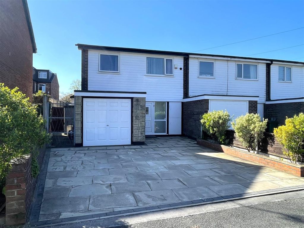 Property photo 1 of 19 Front Of House