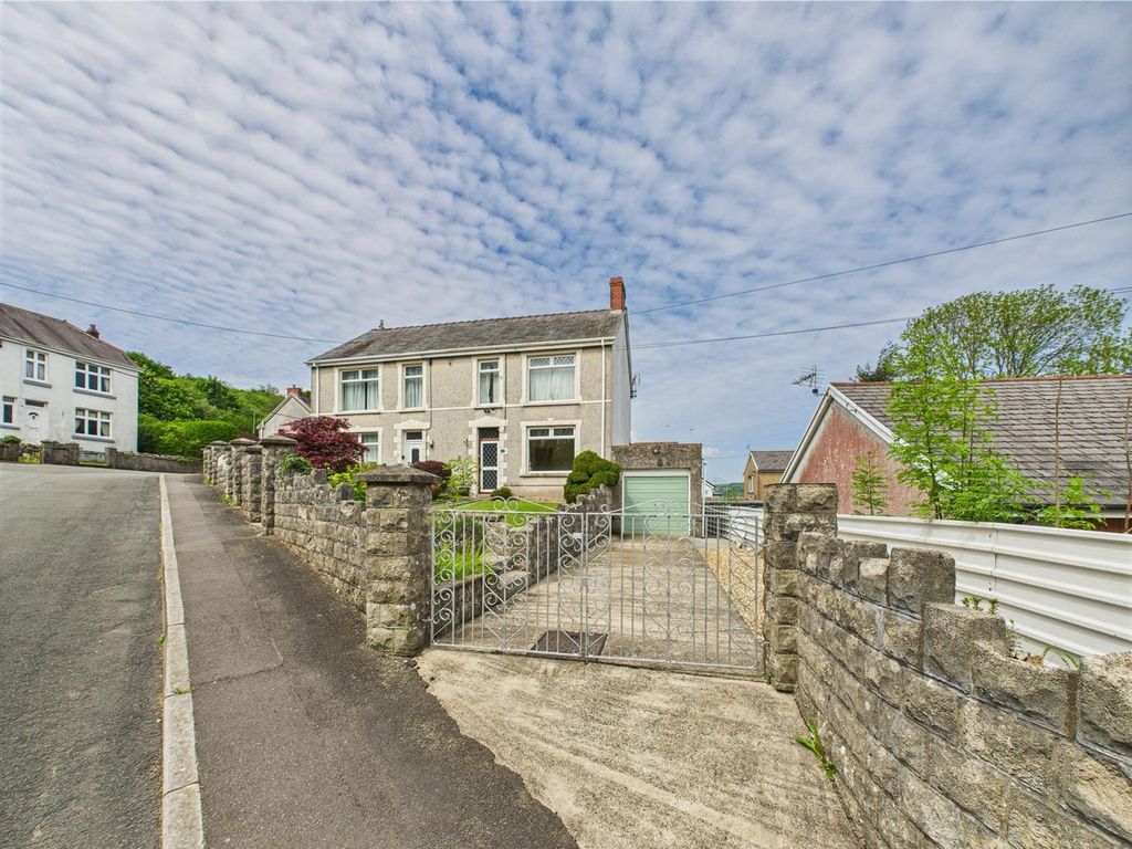 Property photo 1 of 16 Cam03055G0-Pr0217-Still016.Jpg