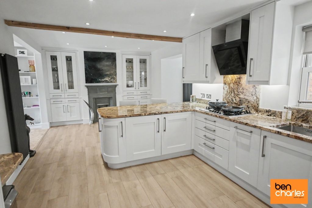 Property photo 2 of 21 Picture No. 03