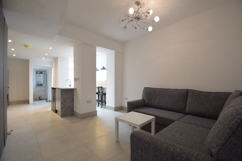 Property photo 1 of 6 Photo 1