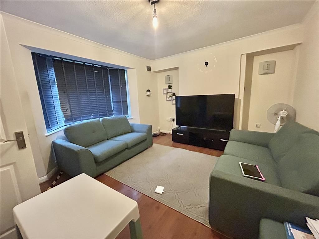 Property photo 3 of 9 Image