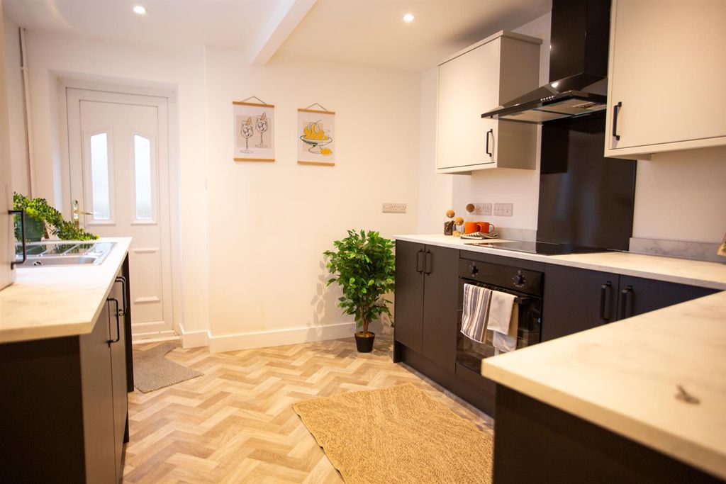 Property photo 1 of 13 Derb7807.Jpg