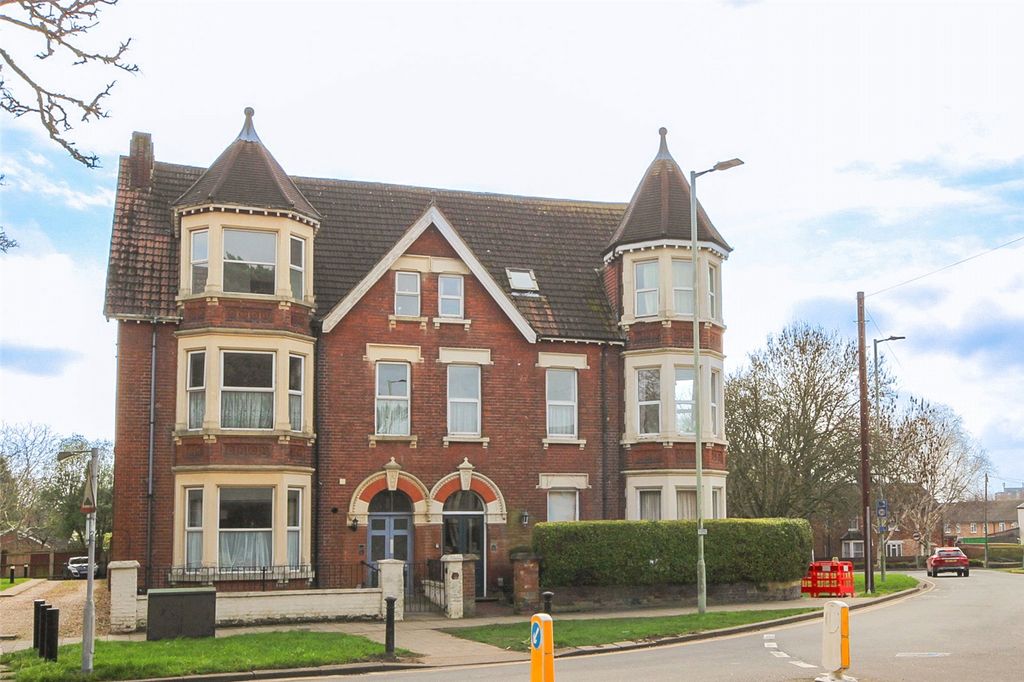 Property photo 1 of 9 Picture No. 13