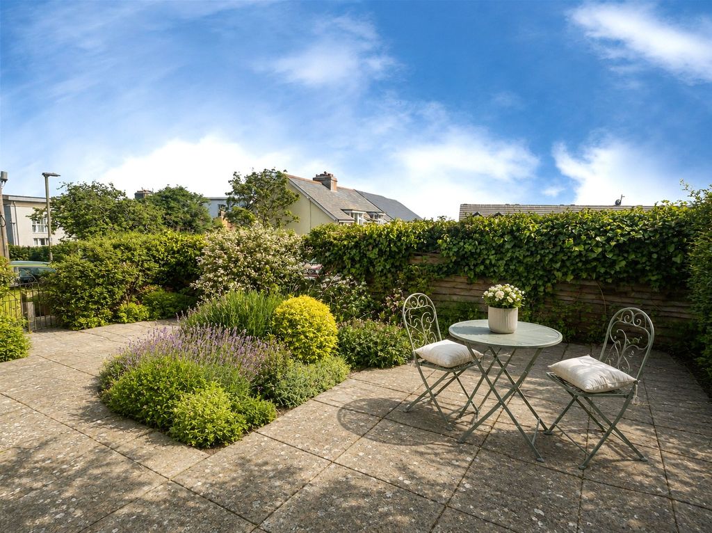 Property photo 1 of 13 1 - Picture No. 32