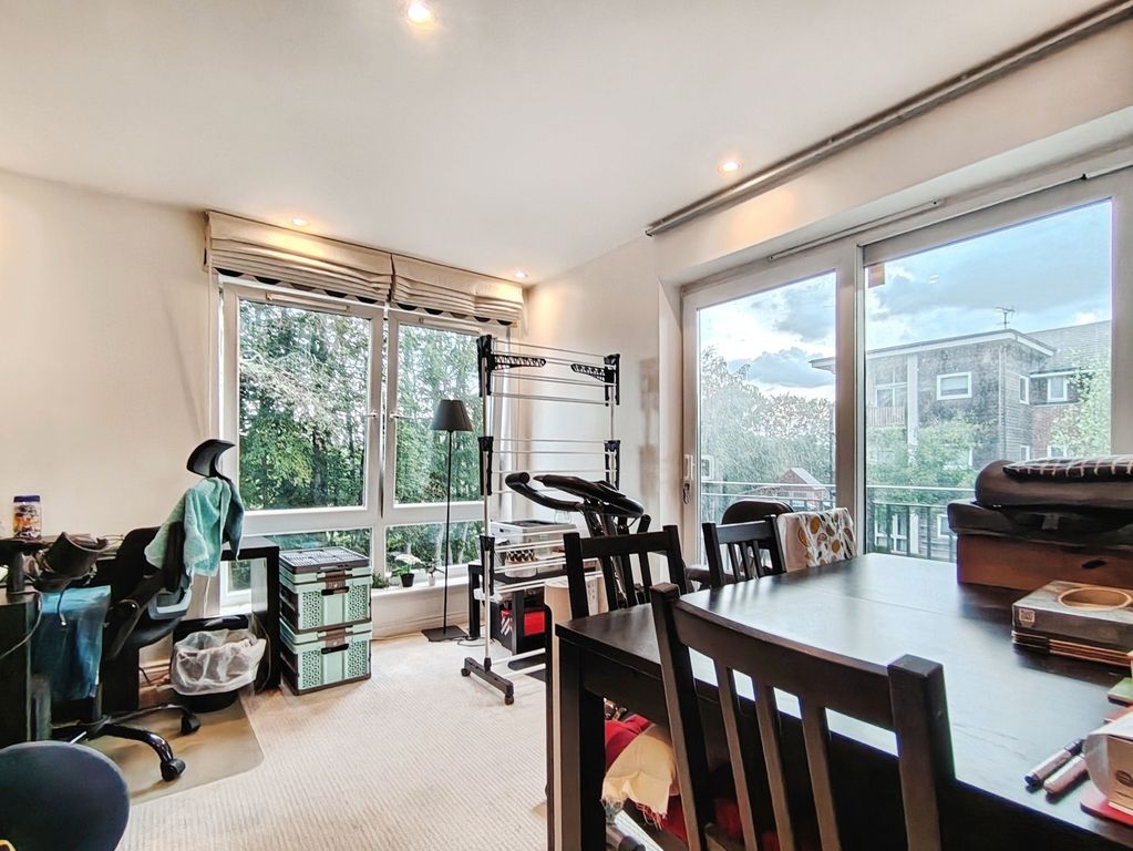Property photo 2 of 13 Pbox-Img.Jpg