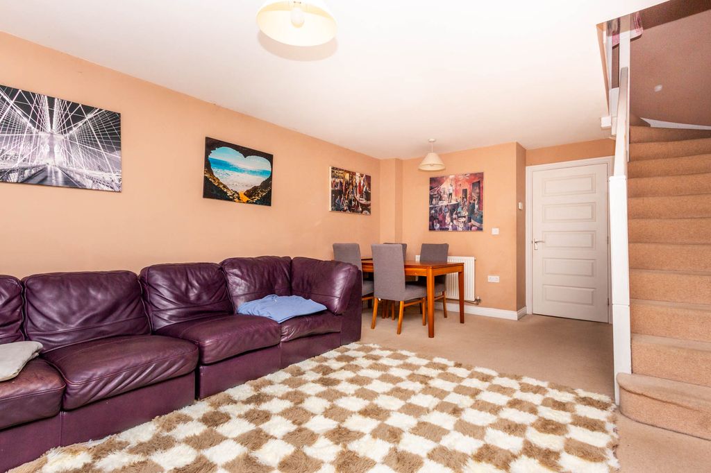 Property photo 3 of 8 Lounge/Dining Room