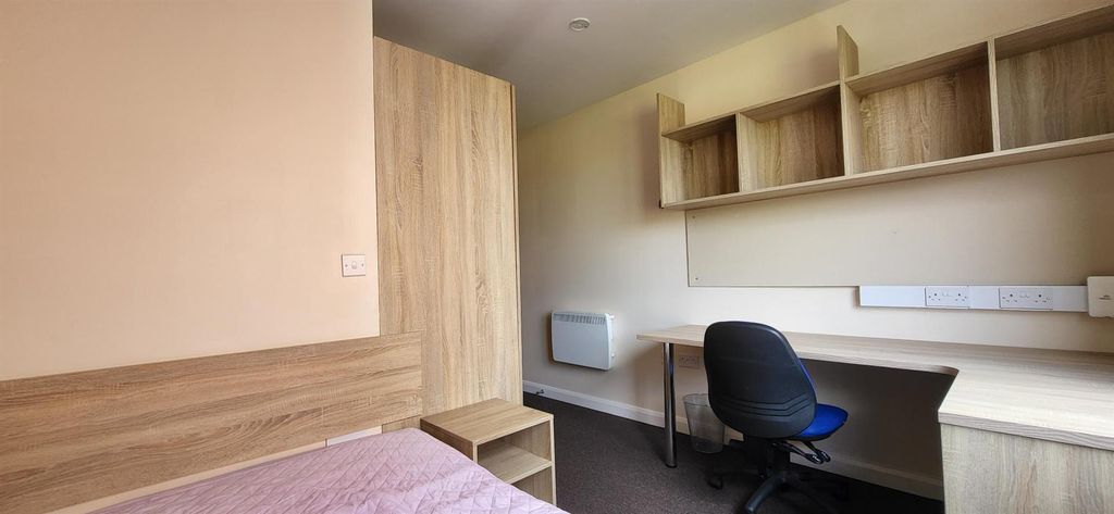 Property photo 2 of 8 Pbn7Wow9Du-Du675Ajknea.Jpeg