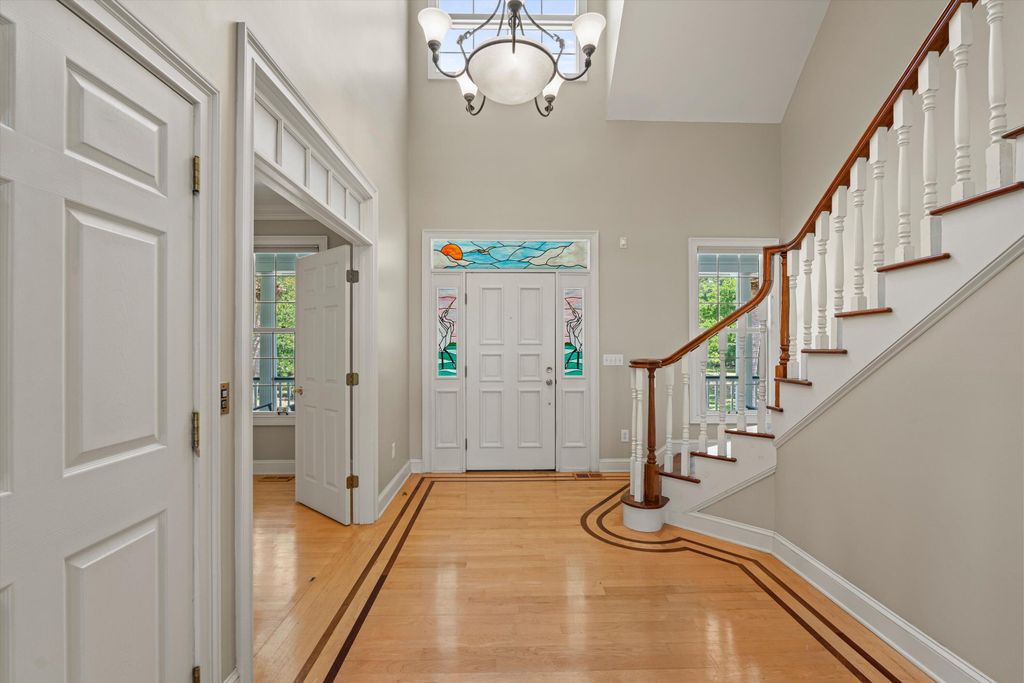 Property photo 2 of 47