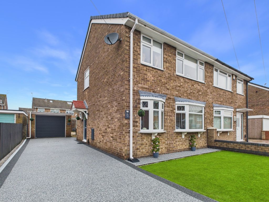 Property photo 1 of 25 4693010