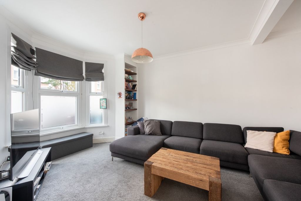 Property photo 2 of 25 4546811