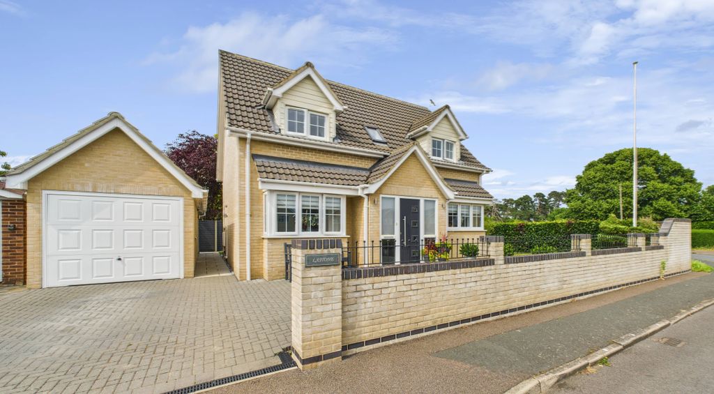 Property photo 1 of 13