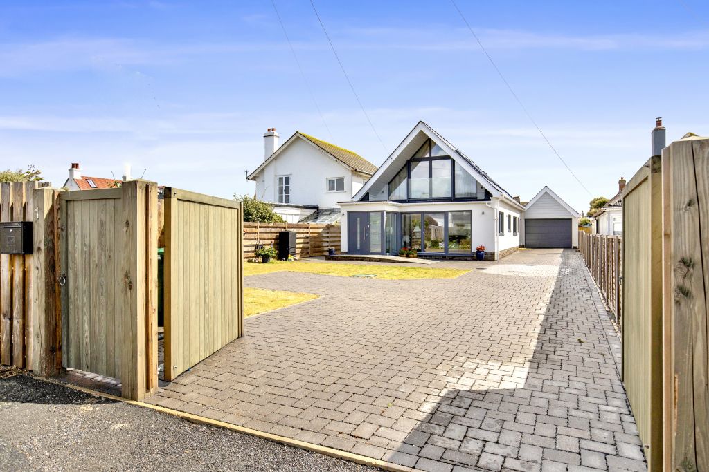 Property photo 1 of 24 Front