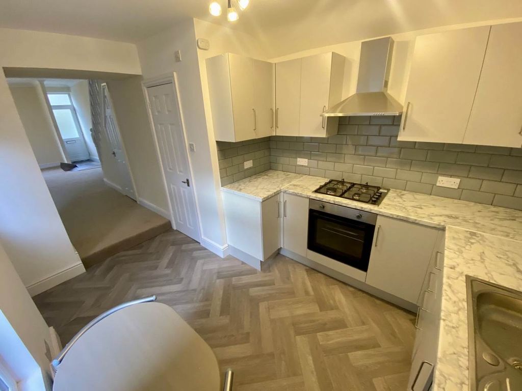 Property photo 3 of 20 24580616-48A1-4132-9Ea1-F05cc1745400