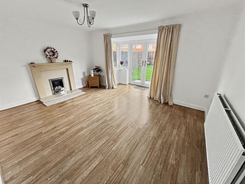 Property photo 3 of 24