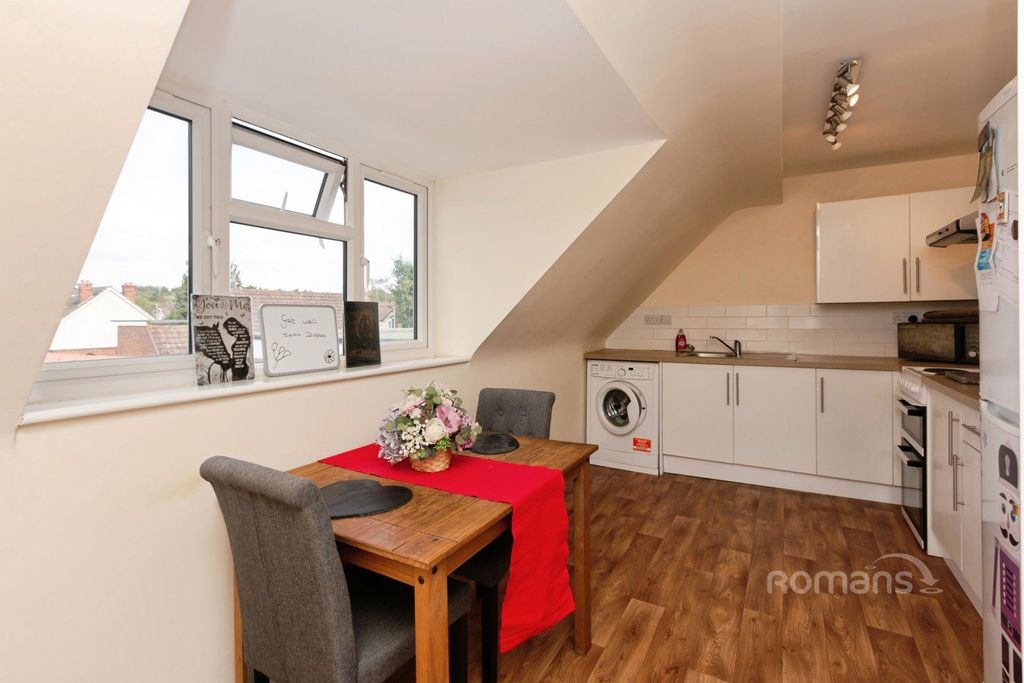 Property photo 1 of 8 Pbox-Img.Jpg