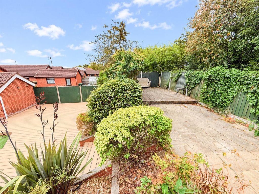 Property photo 2 of 14 Rear Garden