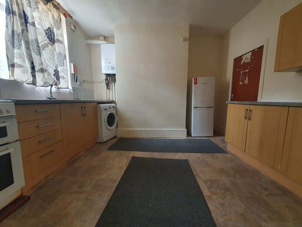 Property photo 2 of 3