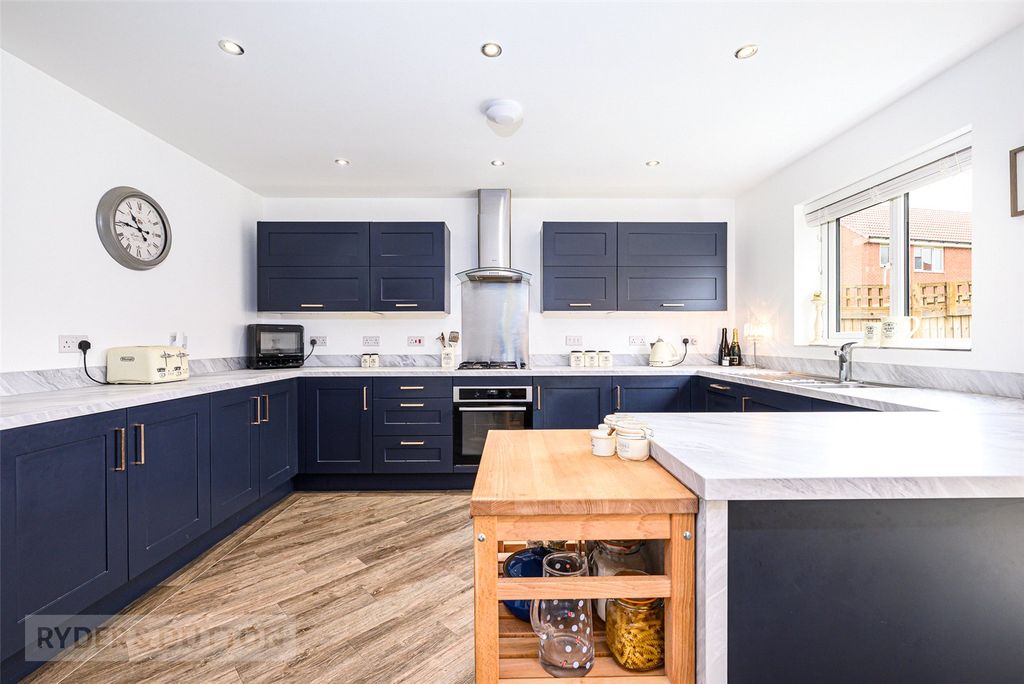 Property photo 3 of 23 Kitchen Diner