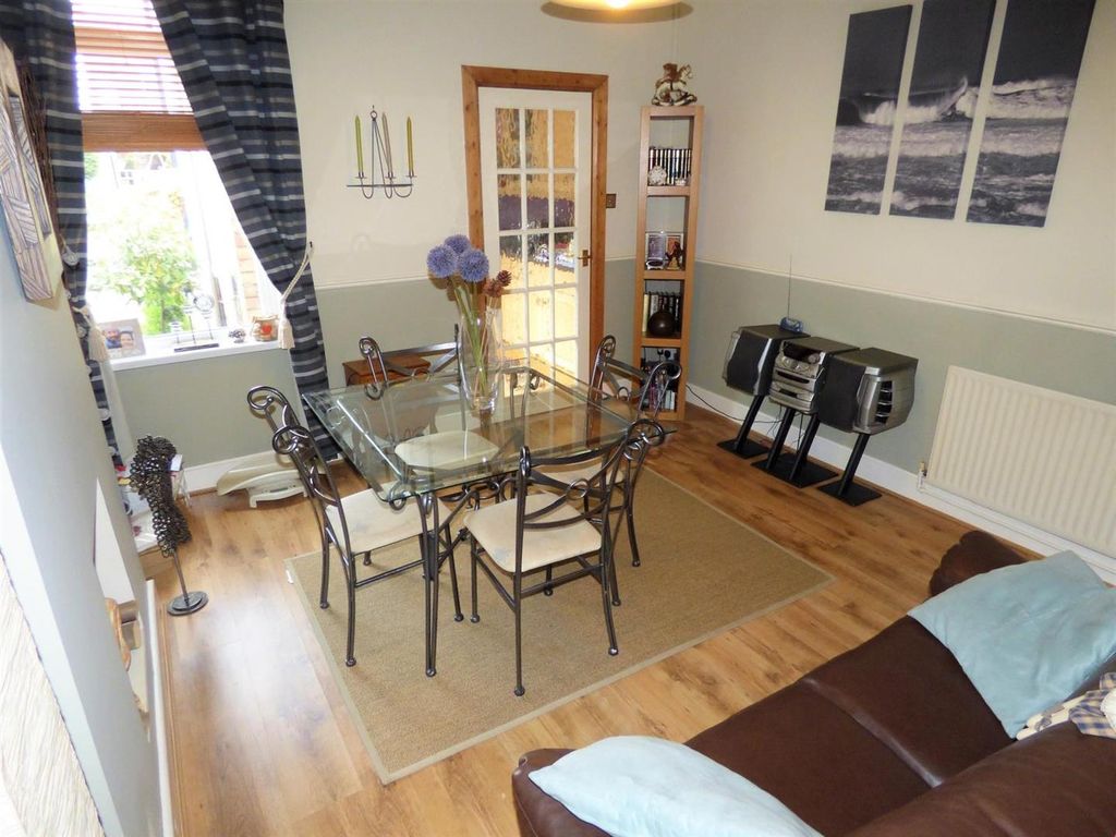 Property photo 3 of 10 Dining Room (2).Jpg