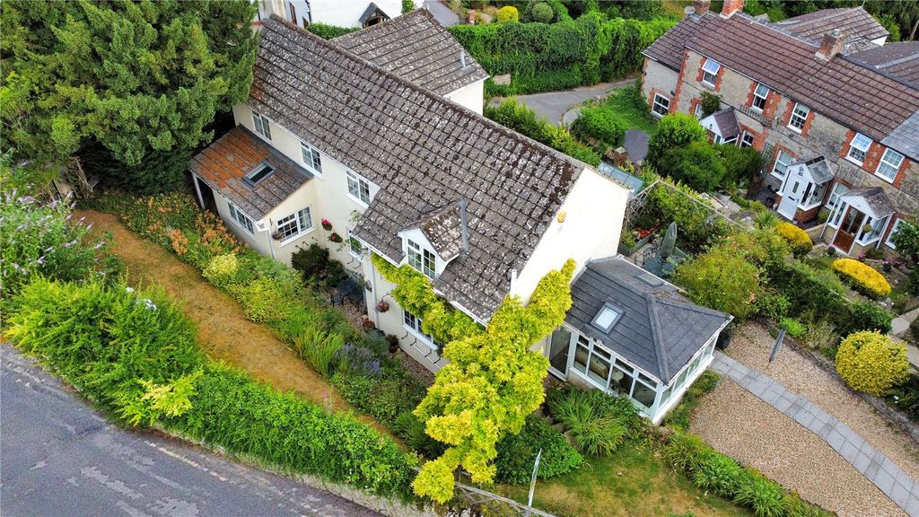 Property photo 1 of 25 Picture No. 24
