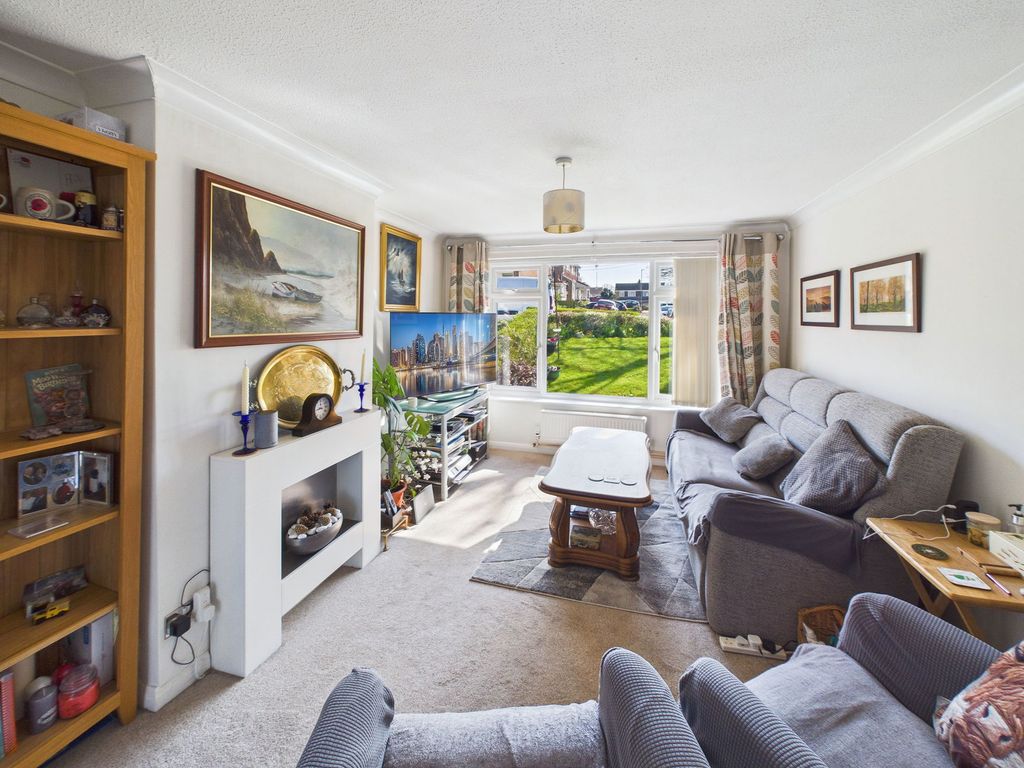 Property photo 2 of 23