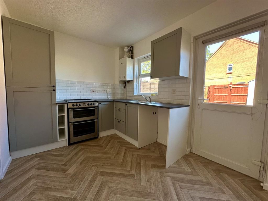 Property photo 2 of 9 6.Jpg