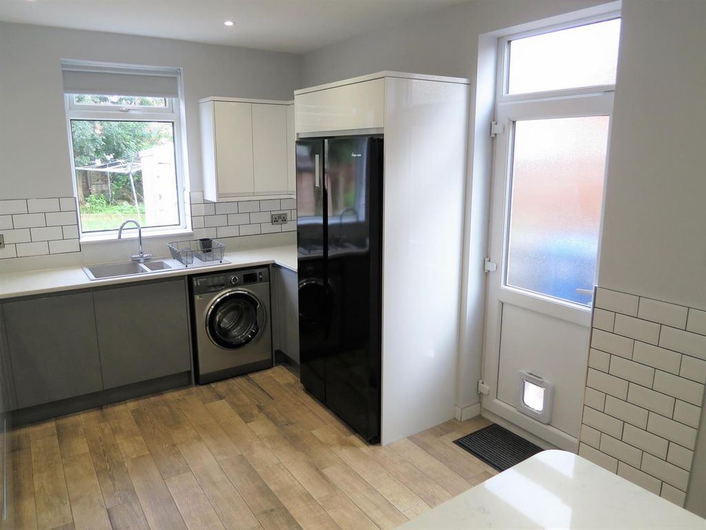 Property photo 3 of 30