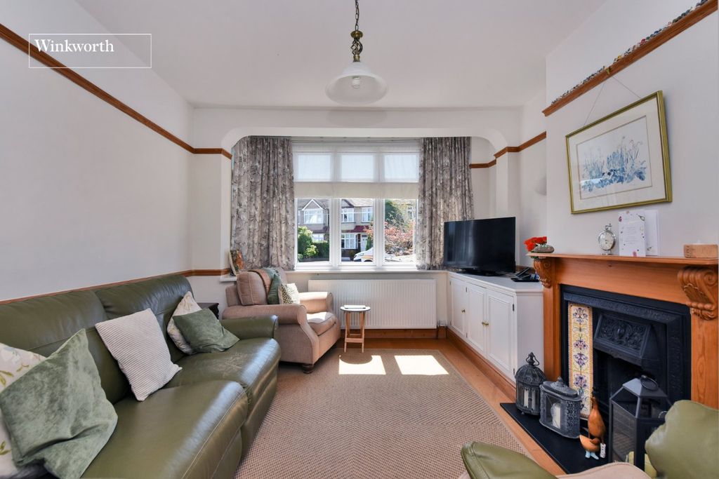 Property photo 3 of 21 Picture No. 10