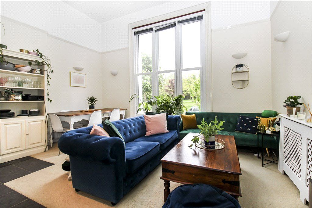 Property photo 2 of 8 Reception