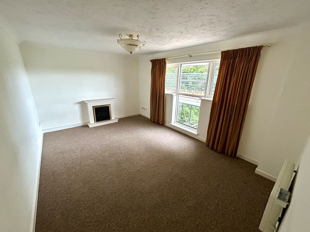 Property photo 2 of 11 Photo 11