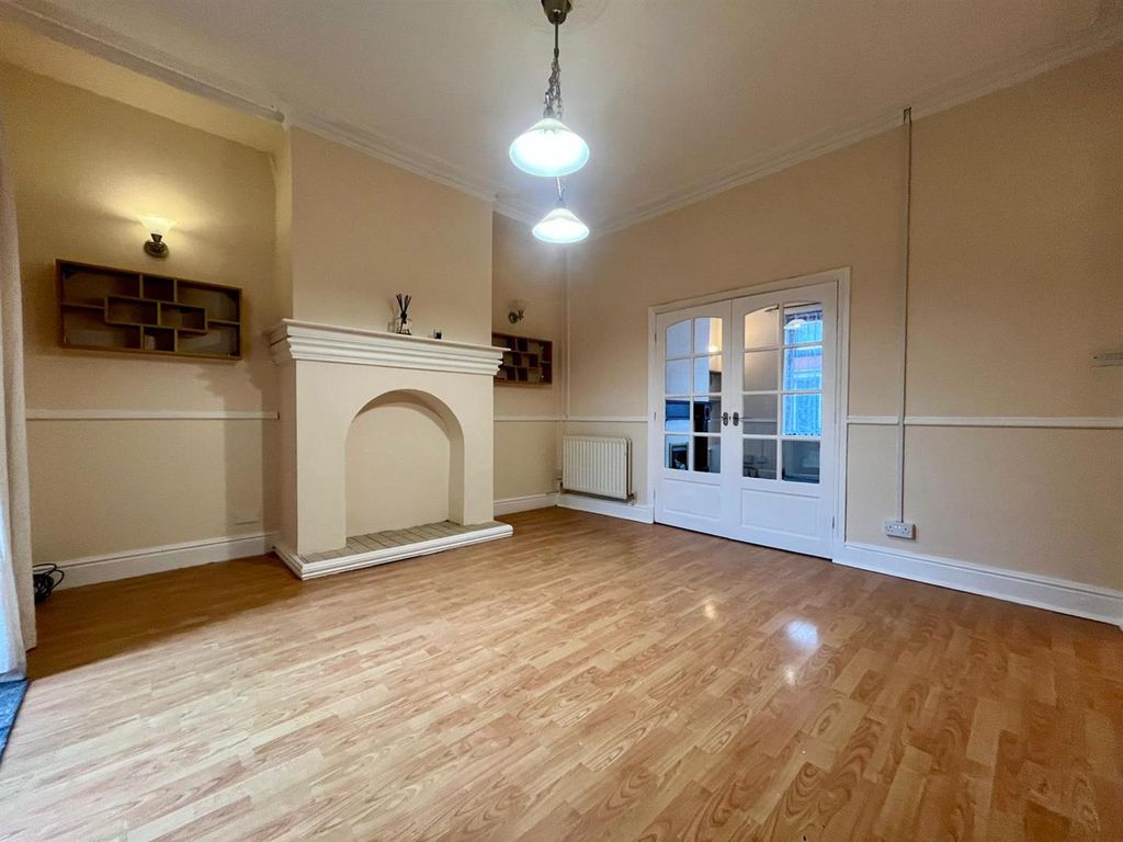 Property photo 2 of 14 F4d7E4F2-Bc46-43A0-83F5-0Dff8E25B356.Jpg