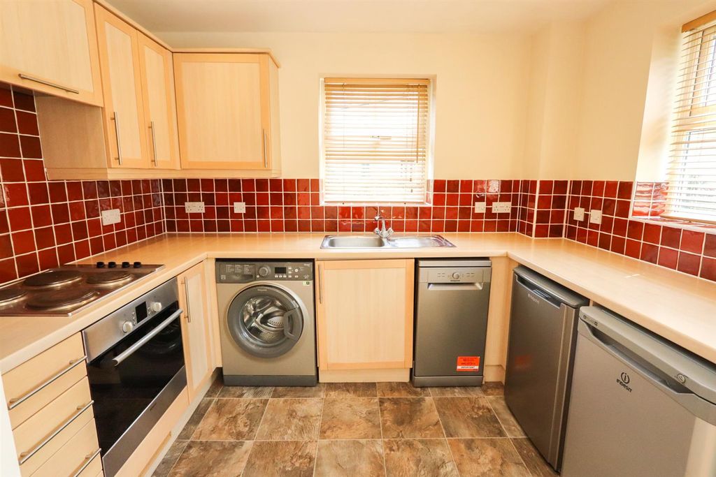 Property photo 3 of 10