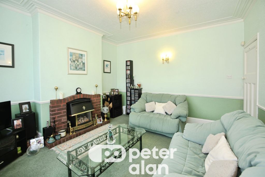 Property photo 3 of 28