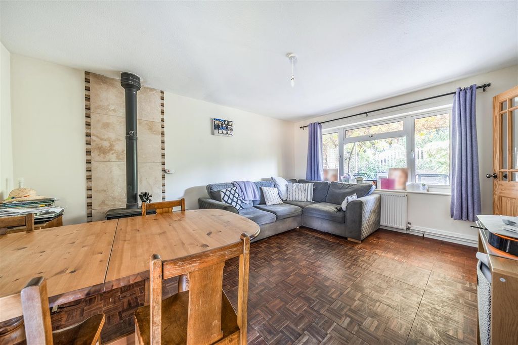 Property photo 3 of 20 Living Room/Dining Room