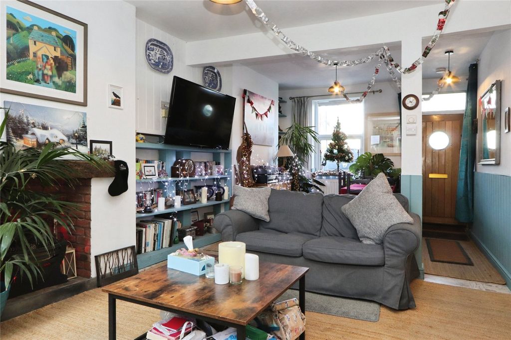 Property photo 3 of 20 Picture No. 16