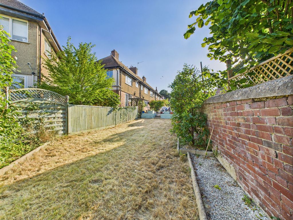 Property photo 2 of 26