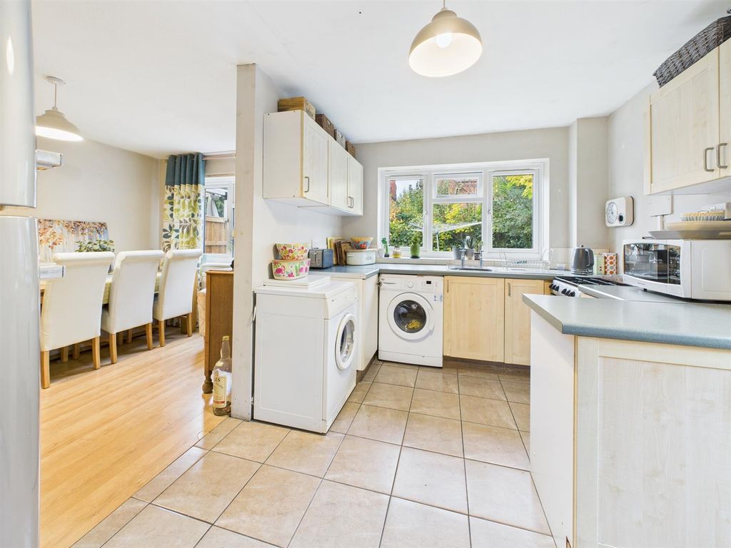 Property photo 2 of 9 Cam05510G0-Pr0104-Still003.Jpg