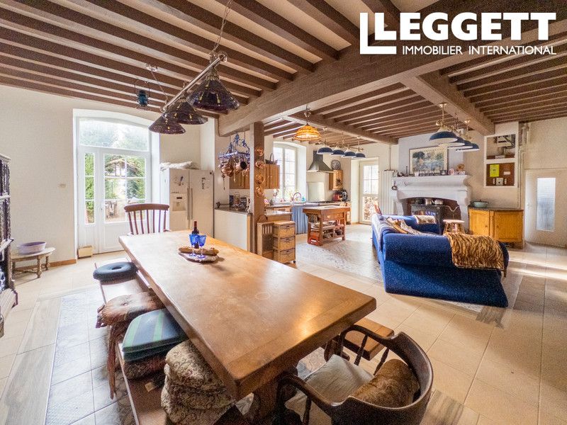 Property photo 3 of 10