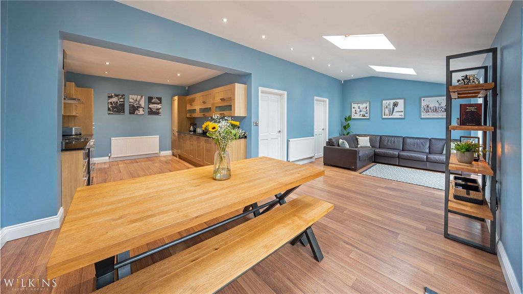 Property photo 3 of 51 Picture No. 31