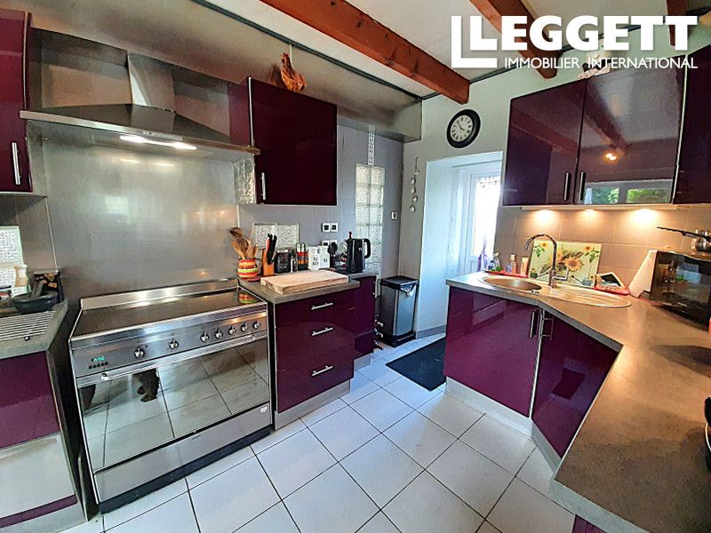 Property photo 2 of 10