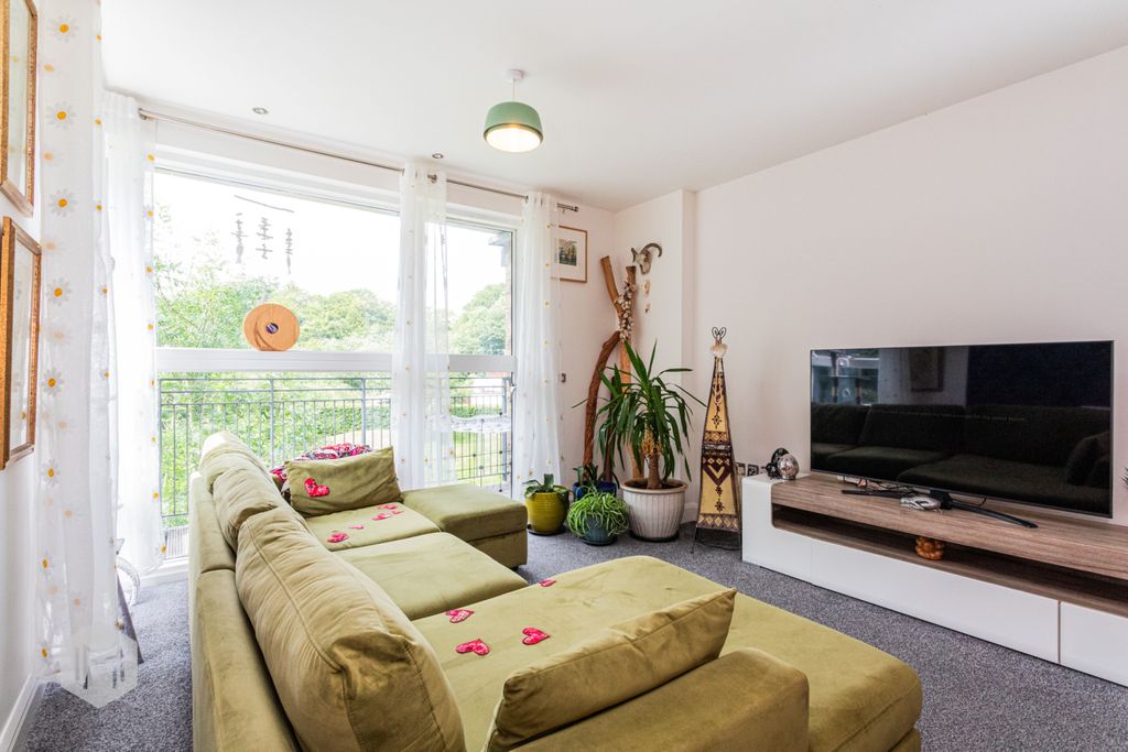 Property photo 2 of 18 Picture No. 08